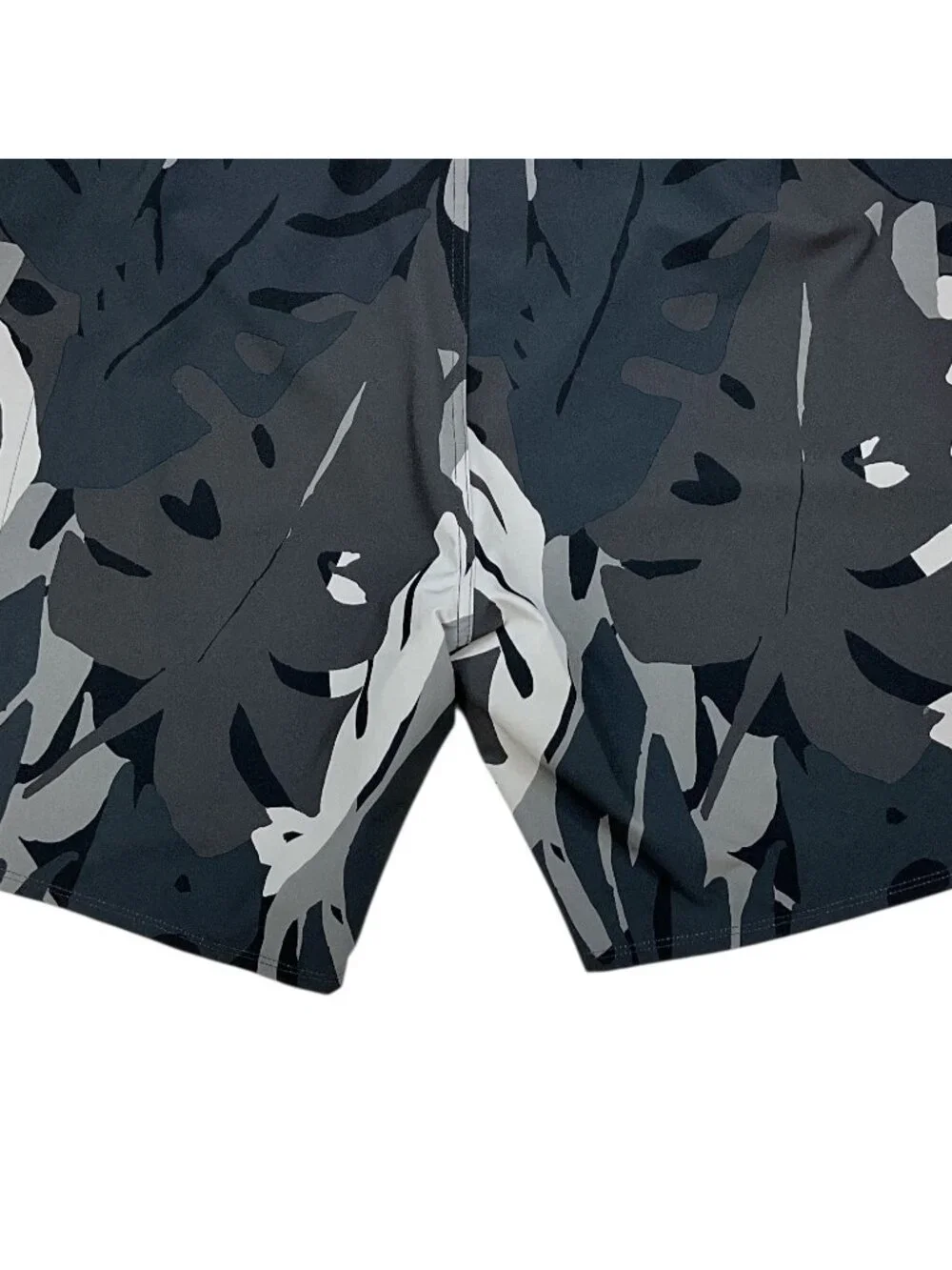 Vuori Infinity Boardshort Swimsuit 38 Charcoal Leaves Swimwear